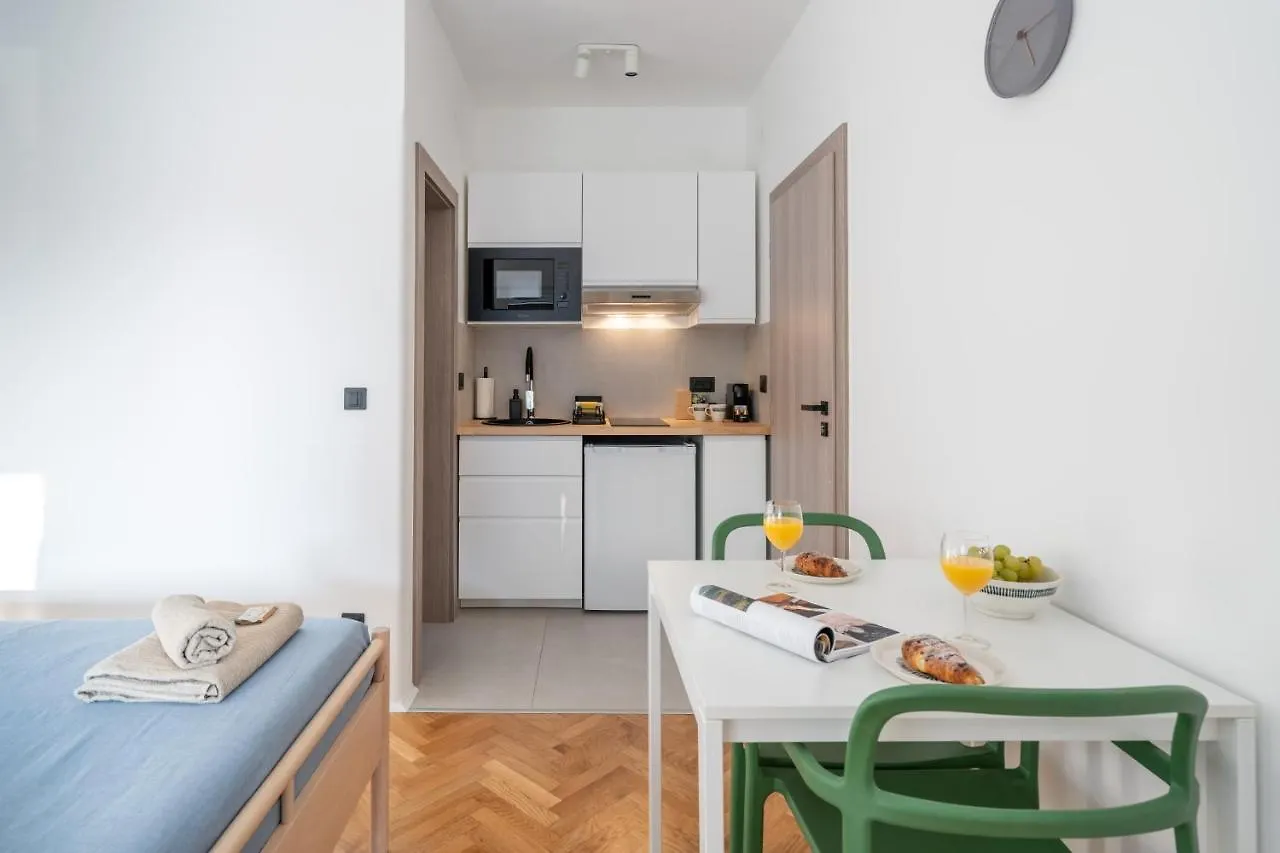Appartement Modern Studio With Terrace, Bikes & Parking Rovinj